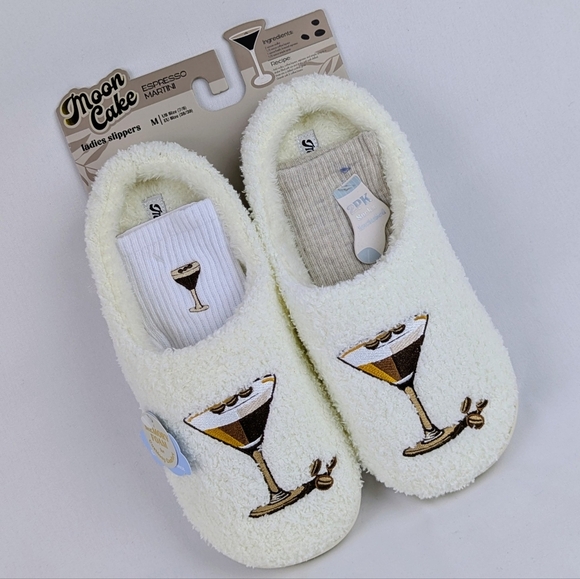 Espresso Martini Slipper Embroider Sherpa  Memory Foam Slip On Ivory M (7/8) NWT - Picture 1 of 14